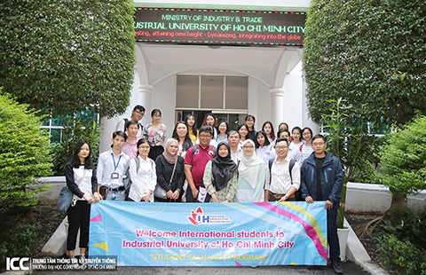 International Students at IUH