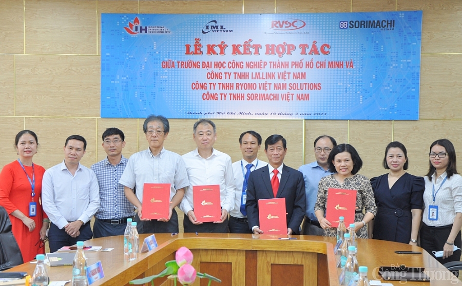 IUH cooperates with FDI Japan to train and supply human resources