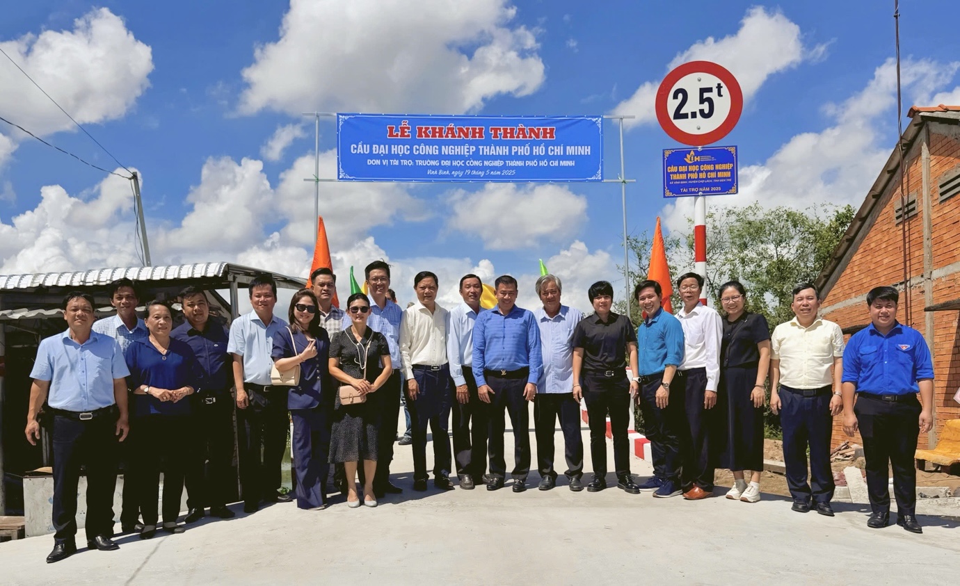 IUH khánh thành cầu giao thông tại Bến Tre: Lan tỏa tinh thần nhân văn, kết nối cộng đồng, học tập tấm gương Bác Hồ vĩ đại