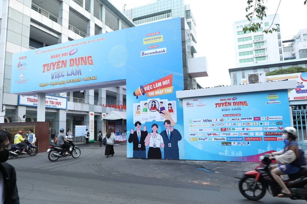 Hành trình 5 năm - IUH tăng cường kết nối doanh nghiệp, đồng hành cùng sinh viên