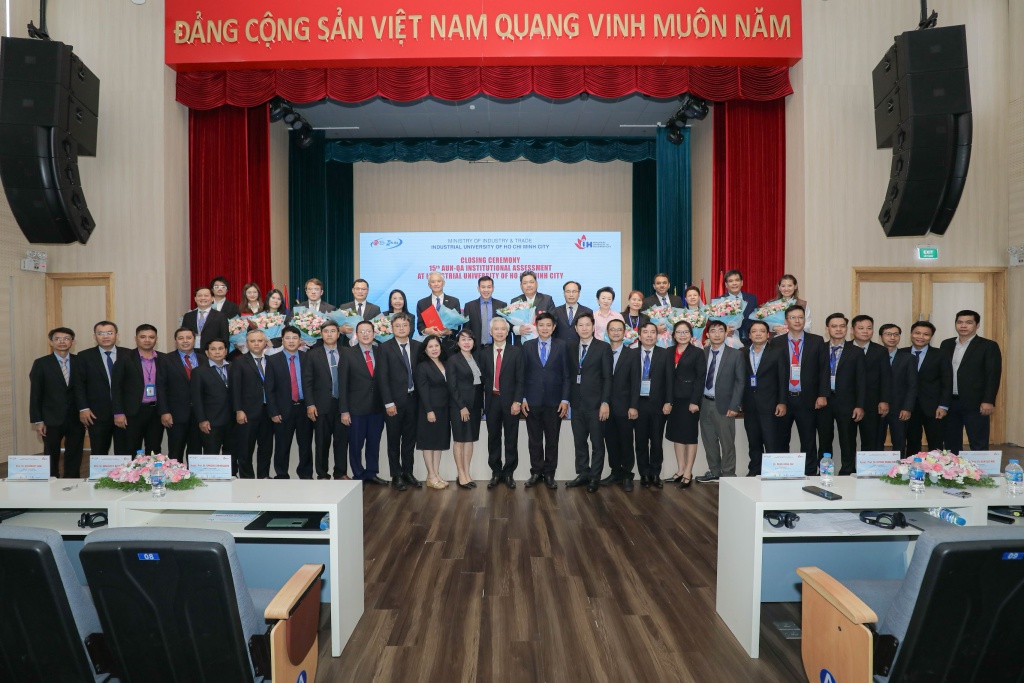 Thêm 7 chương trình của IUH được công nhận chuẩn AUN-QA ở mức cao