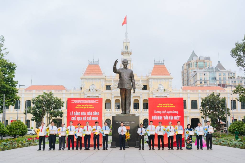 IUH đạt nhiều thành tích xuất sắc trong phong trào thi đua “Dân vận khéo” năm 2025
