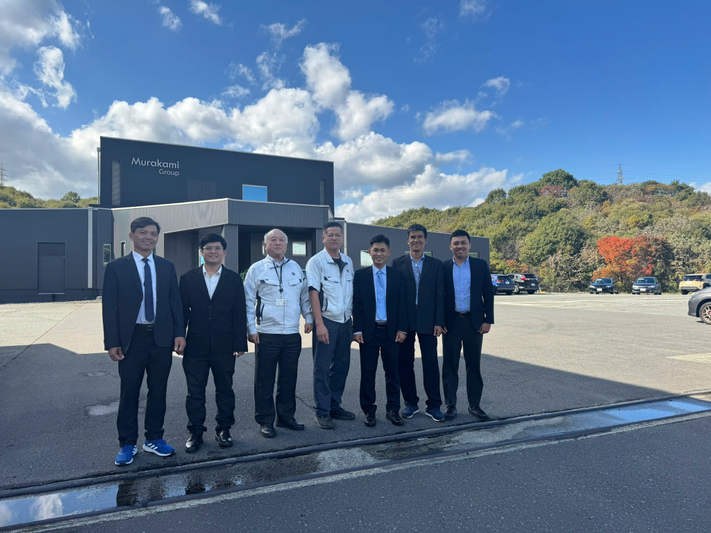 Đoàn giảng viên IUH tập huấn tại Nhật Bản trong Dự án PIUS về đào tạo kỹ sư ô tô điện