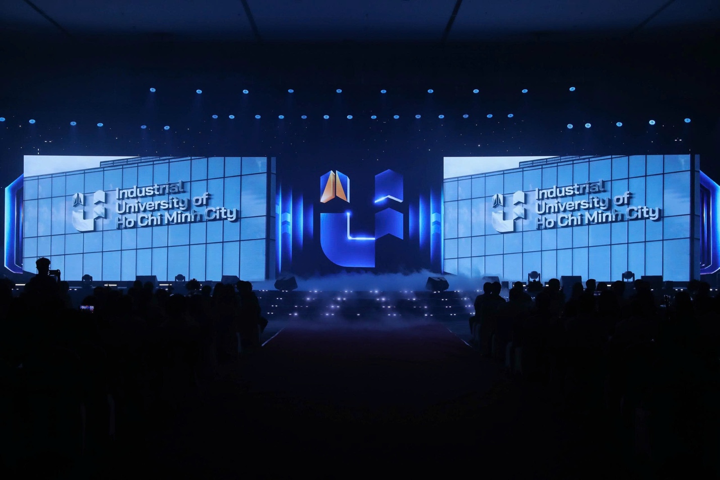 10 hoạt động v&agrave; th&agrave;nh tựu ti&ecirc;u biểu của IUH trong năm học 2024&ndash;2025