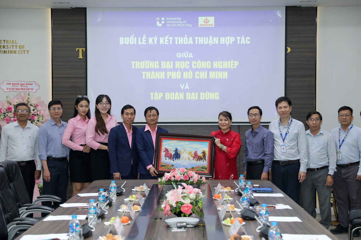 IUH ký kết hợp tác với tập đoàn hàng đầu lĩnh vực cơ khí xây dựng và kết cấu thép tại Việt Nam