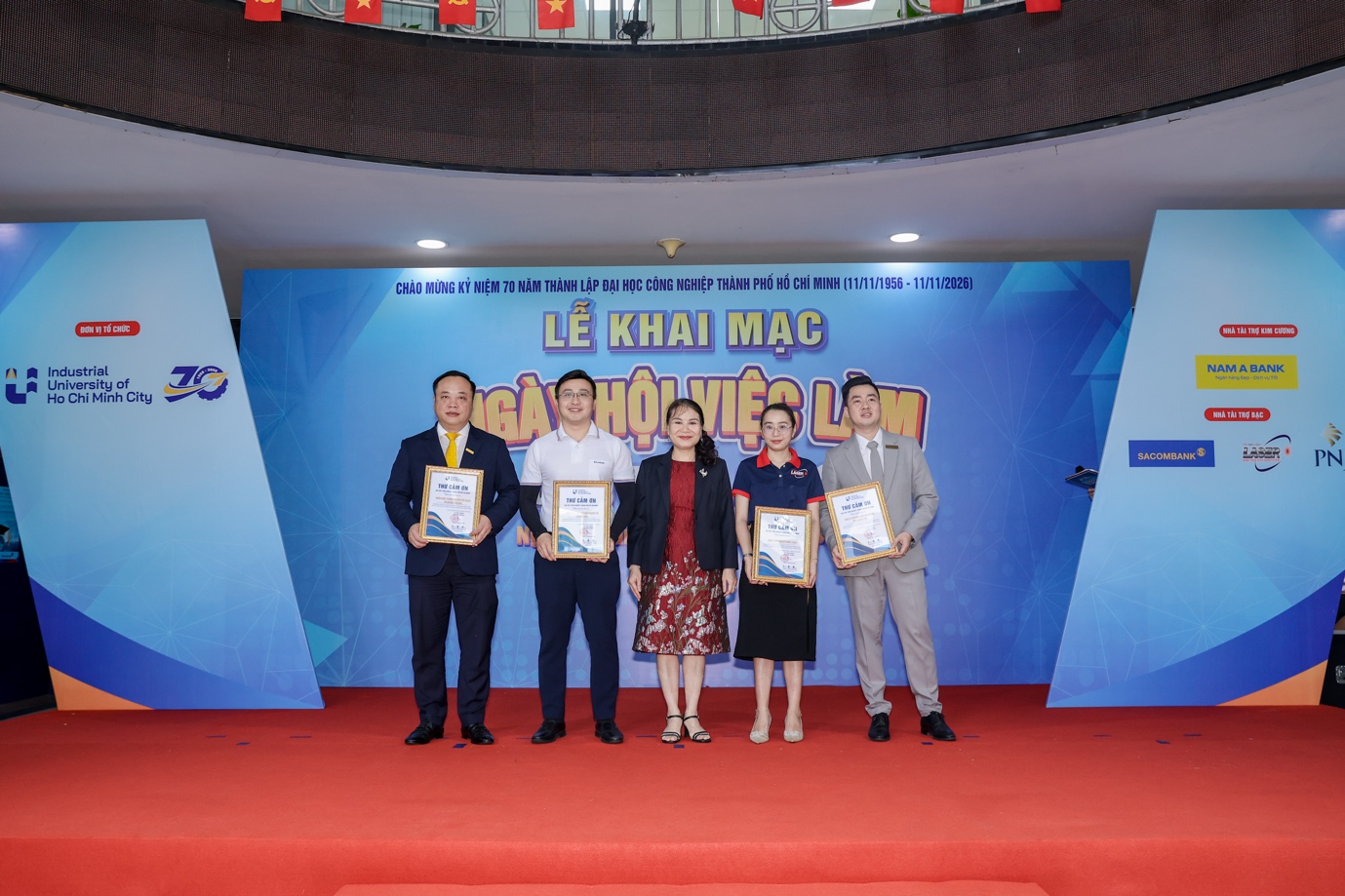 95% doanh nghiệp hài lòng tại ngày hội việc làm tại IUH