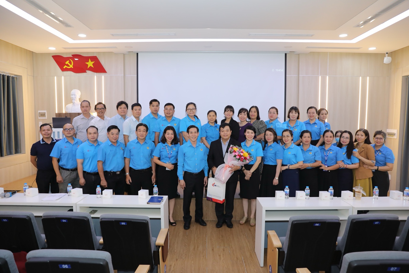 Cán bộ công đoàn IUH tập huấn nghiệp vụ và ứng dụng AI vào hoạt động thực tiễn