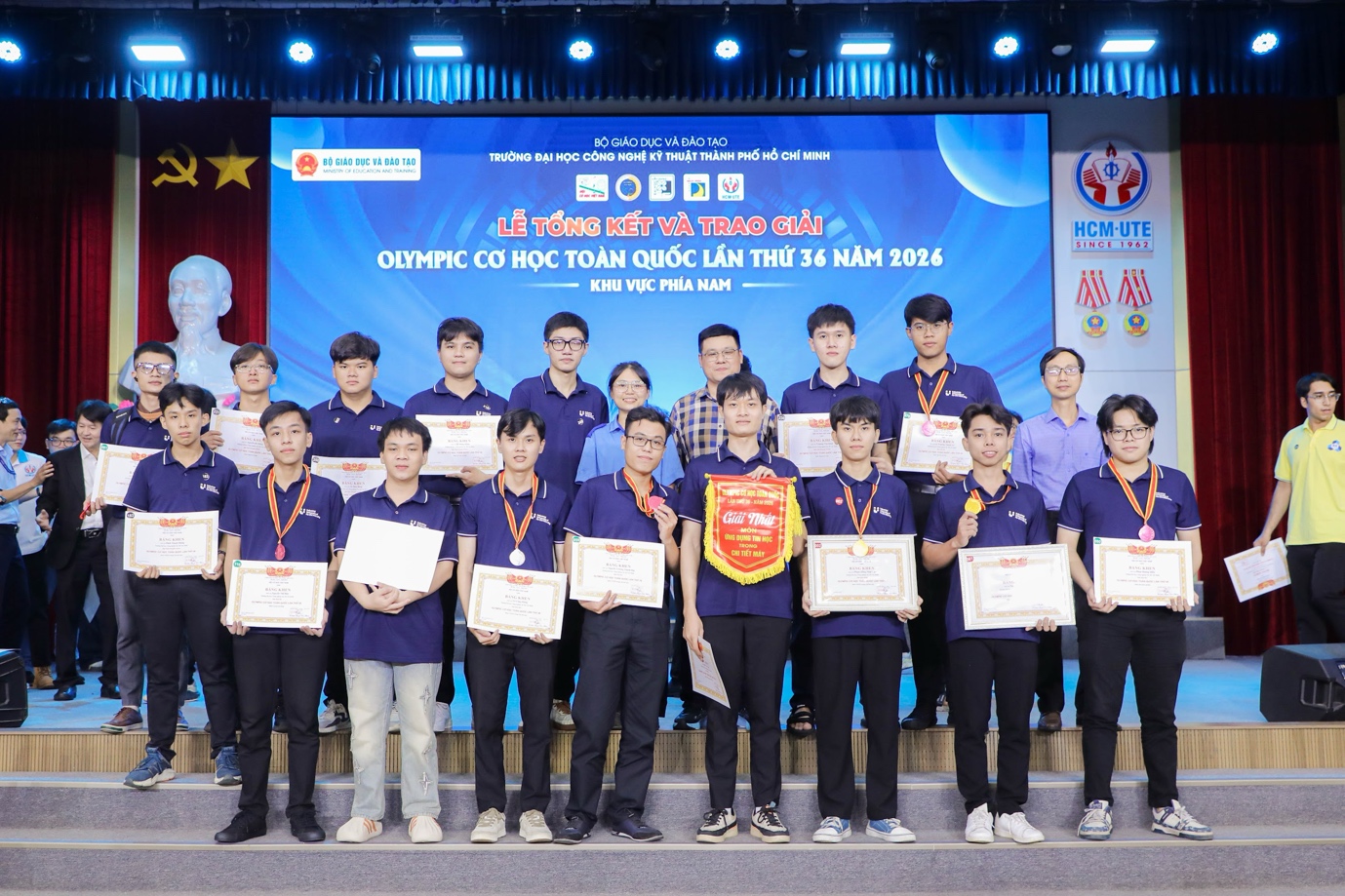 Lần đầu chinh phục trọn bộ giải cao nhất, IUH ghi dấu ấn tại Olympic Cơ học toàn quốc 2026