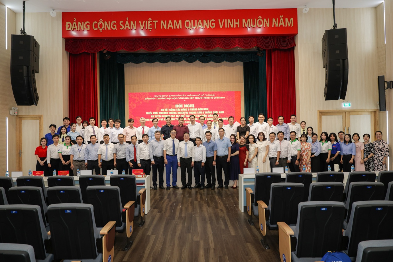 Đảng bộ IUH sơ kết 6 tháng đầu năm, phát động thi đua hoàn thành nhiệm vụ năm 2026