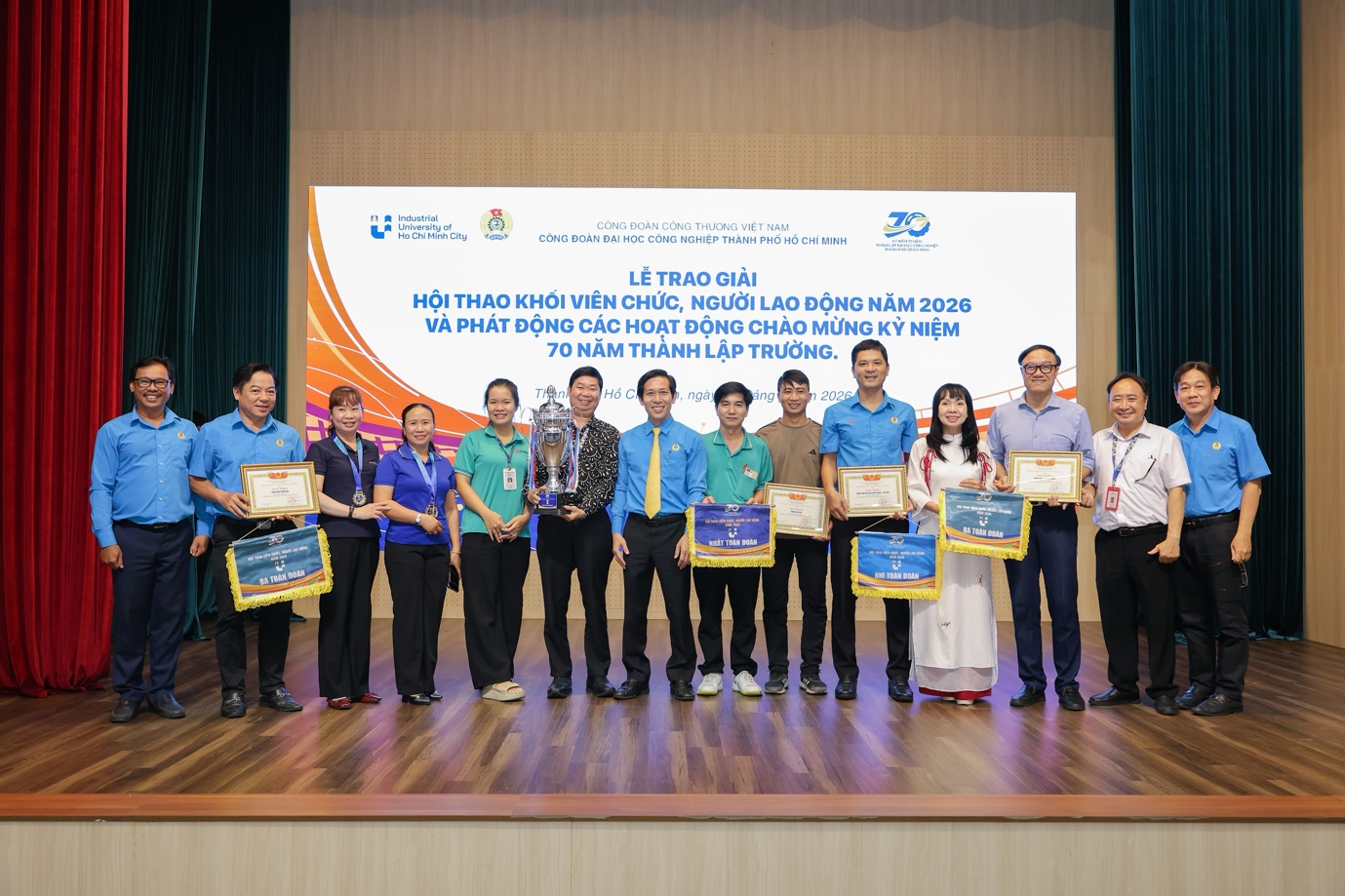 Tổng kết Hội thao IUH 2026, phát động phong trào thi đua chào mừng 70 năm thành lập trường