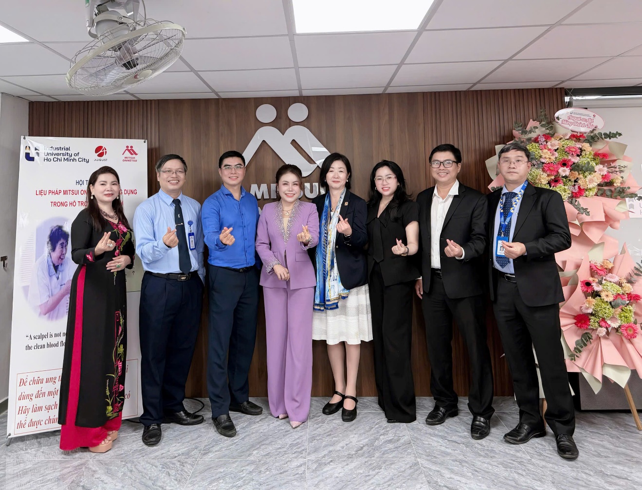 Chăm sóc sức khỏe chủ động cho thầy cô IUH