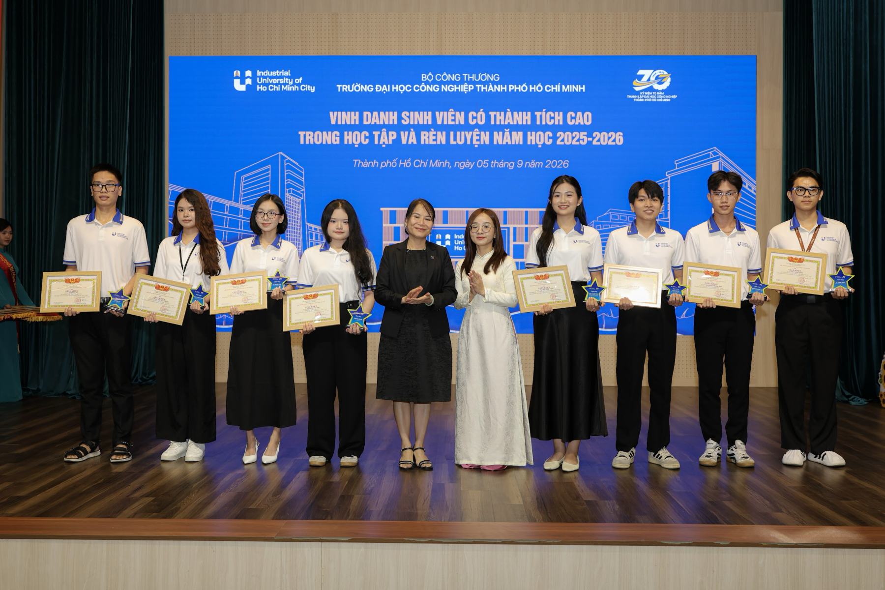 IUH dành 80 tỉ đồng học bổng cho người học năm học 2026-2027