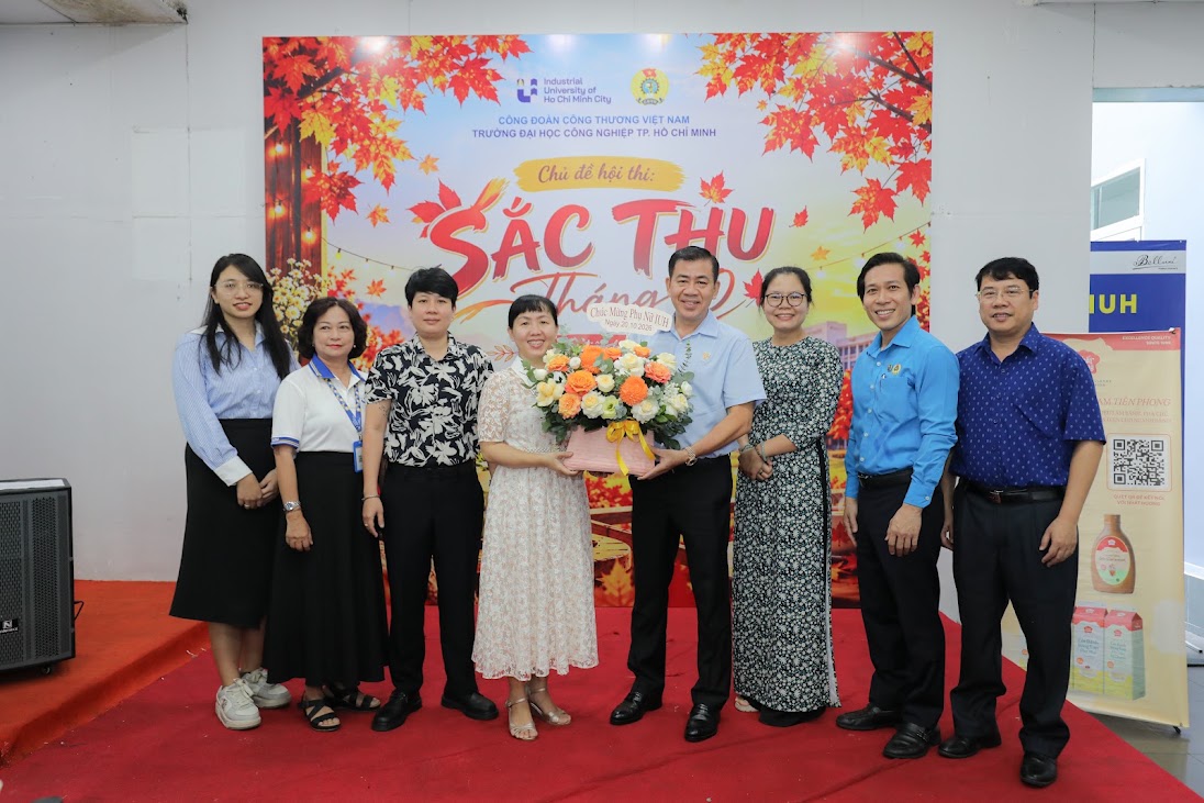 IUH chào mừng Ngày Phụ nữ Việt Nam 20/10 bằng chuỗi hoạt động ý nghĩa